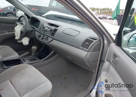 2004 Toyota Camry Le from USA, damaged, VIN 4T1BE32K24U874547